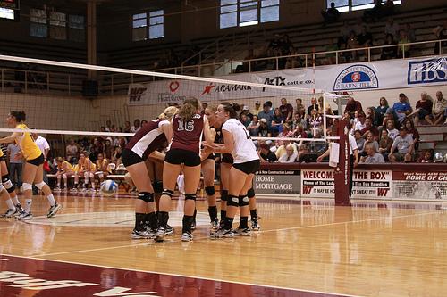Volleyball travels to Oklahoma