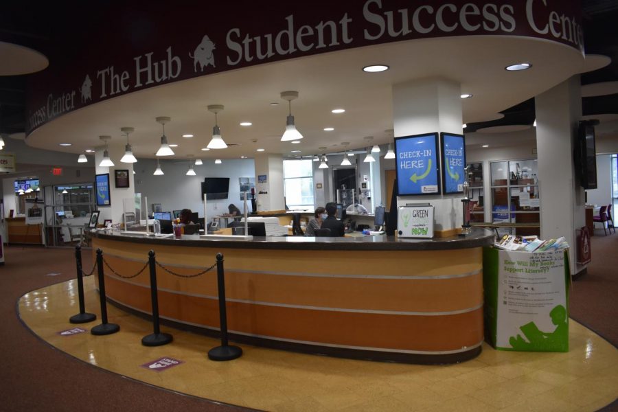 The+Hub+where+incoming+freshman+can+go+to+get+help+with+class+schedule+and+information.