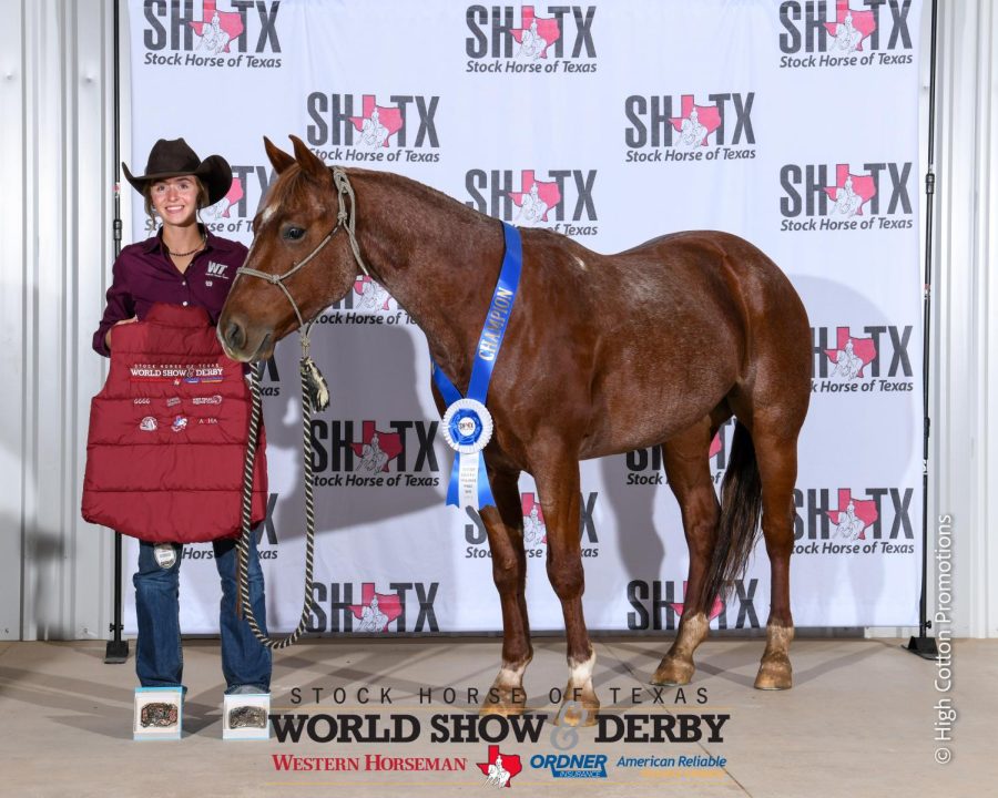 Kirsten Wood and her horse, Chandler, pose for a photo after winning the 2021 Collegiate Limited Non-Pro Stock Horse of Texas World Championship title. (Photo/High Cotton Promotions)