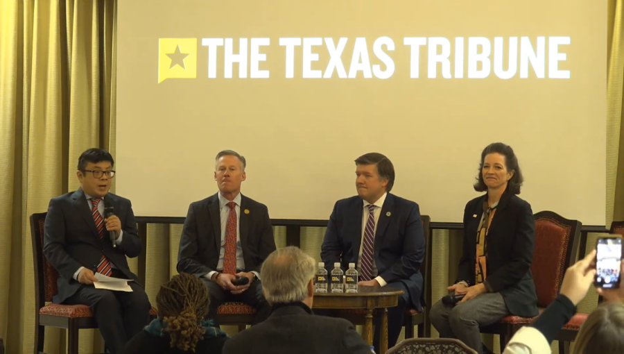 Local+leaders+from+rural+Texas+sit+down+with+the+Texas+Tribune+on+the+campus+of+Texas+Tech+University+for+a+discussion+about+the+future+of+rural+Texas.+%28From+right+to+left%2C+Amarillo+mayor+Ginger+Nelson%3B+Lufkin+mayor+Mark+Hicks%3B+City+Councilman+from+Lubbock%2C+TX%2C+Steve+Massengale+and+editor-in-chief+of+the+Texas+Tribune%2C+Sewell+Chan.%29