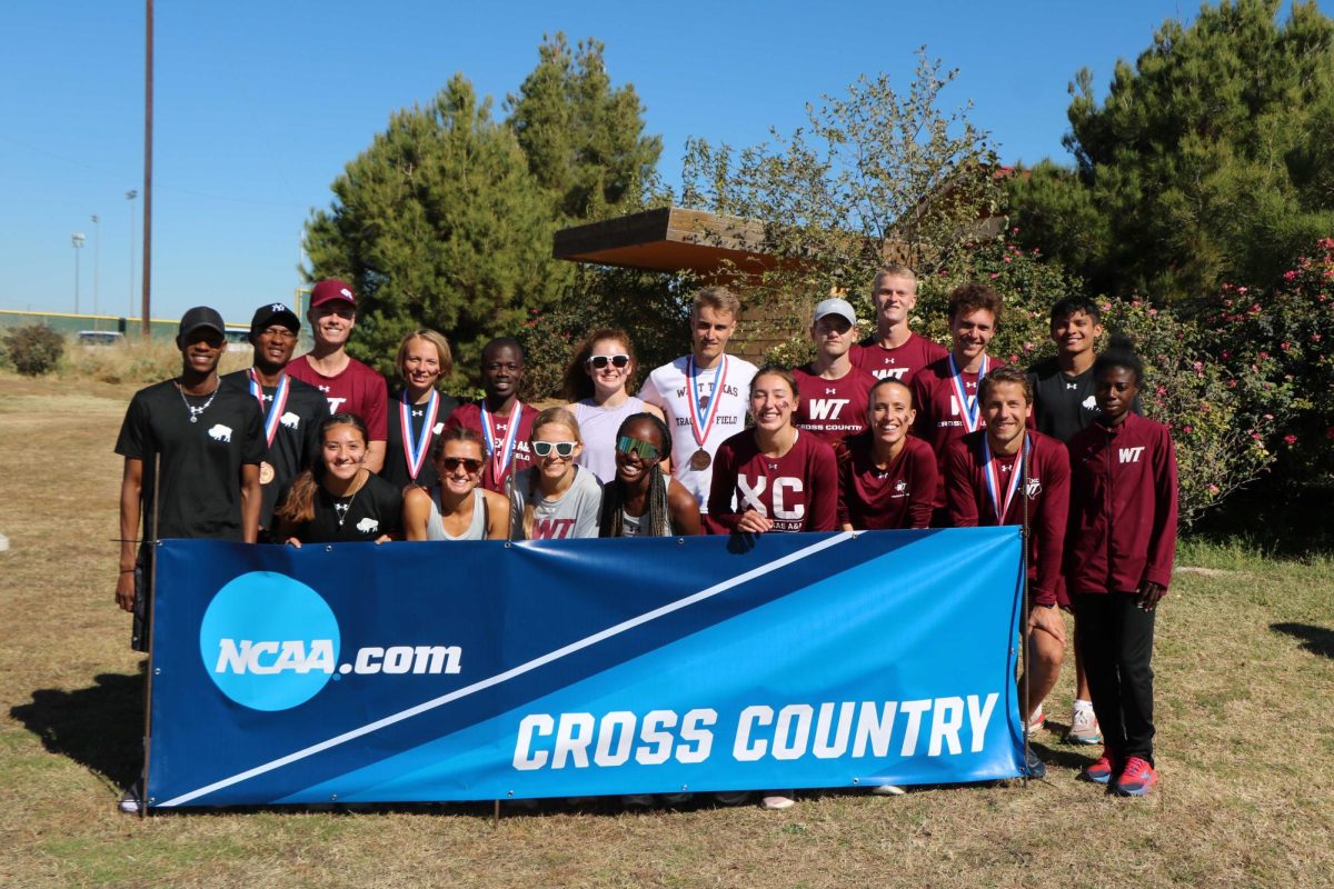 Men and women cross country teams win LSC titles
