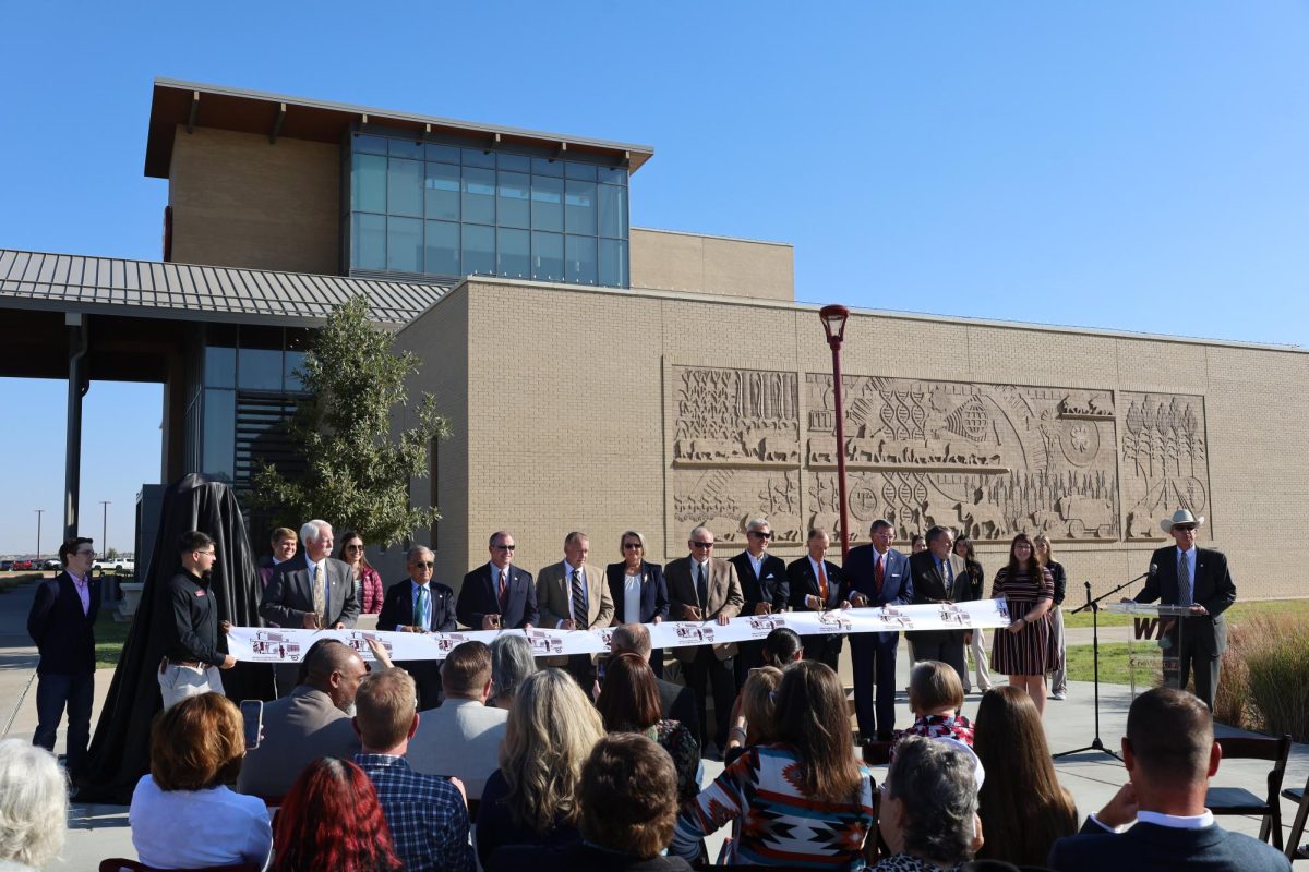 Students, faculty, staff, cattle industry professionals, family members, friends and business partners came to watch as bronze statue of Paul Engler was unveiled on October 11th. 