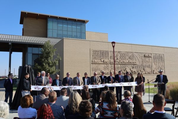 Students, faculty, staff, cattle industry professionals, family members, friends and business partners came to watch as bronze statue of Paul Engler was unveiled on October 11th. 